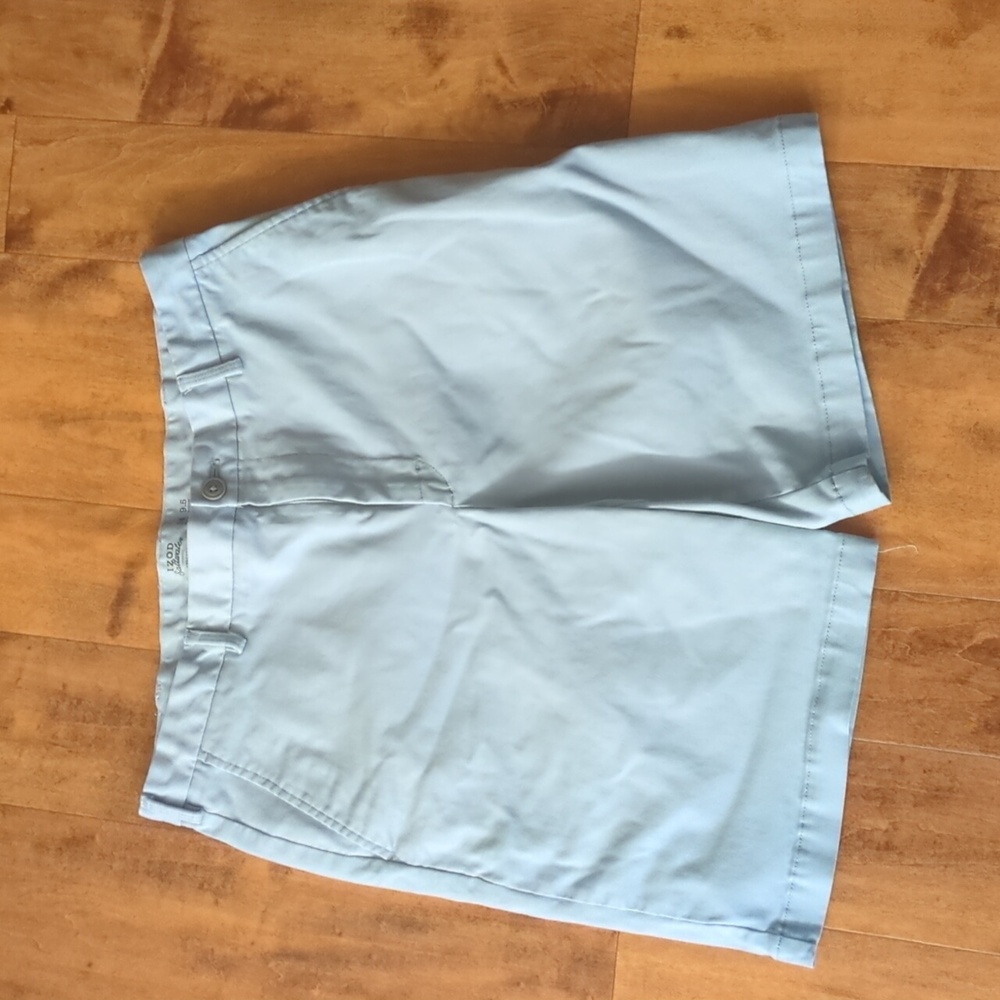 Mens Izod short size 34 cream